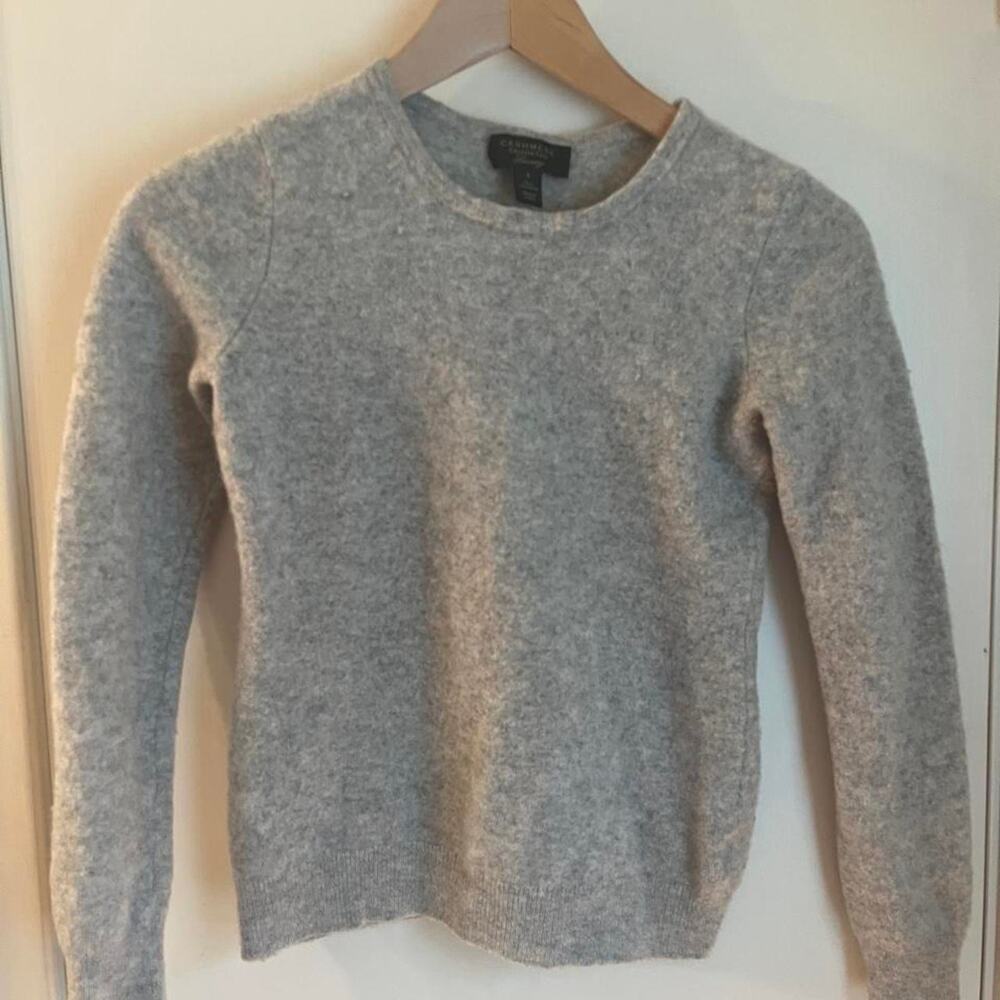 Cashmere charter club gray sweater size S